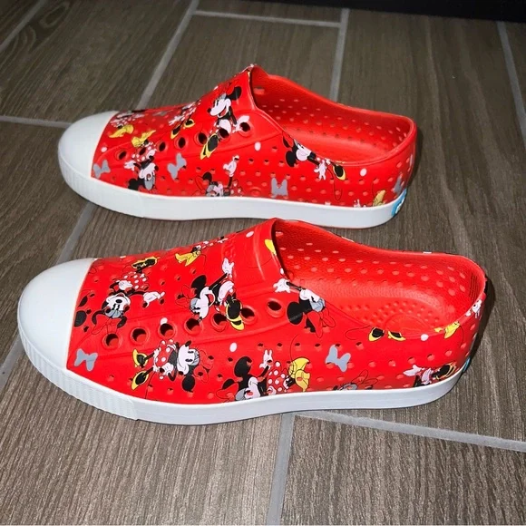 Native Minnie Mouse shoes - Picture 3 of 6